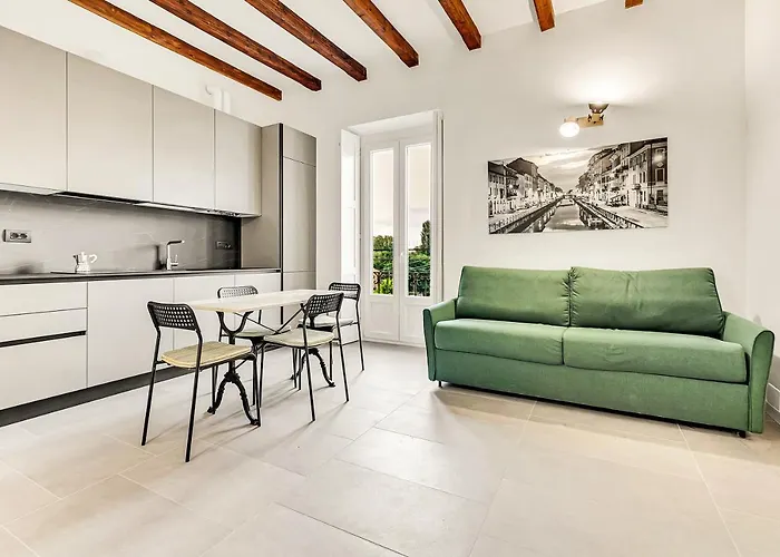 Alessia's Flat- Naviglio Grande * ブッチナスコ